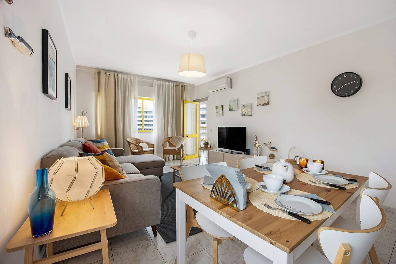 Entire apartment, Apartment "Casa Gaivota" with Shared Pool & Wi-Fi in Praia da Rocha, Portimão