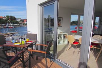 Hütte für 4 Personen, mit Balkon an der Ostsee