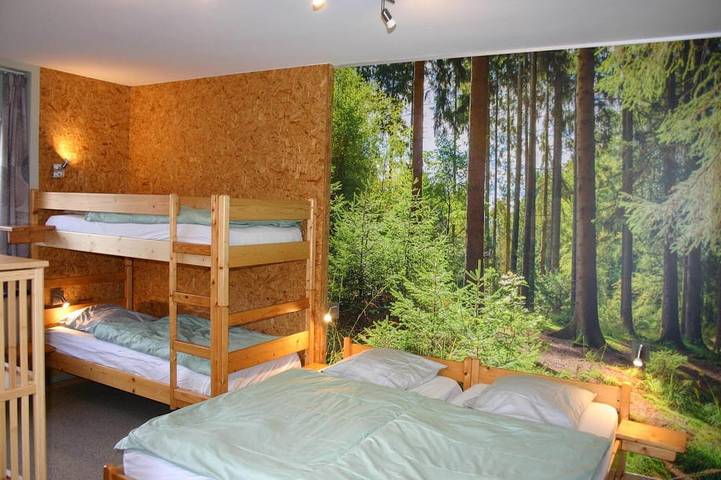 Location de vacances pour 16 personnes, avec jardin ainsi que terrasse et sauna dans Petit-Thier - 4