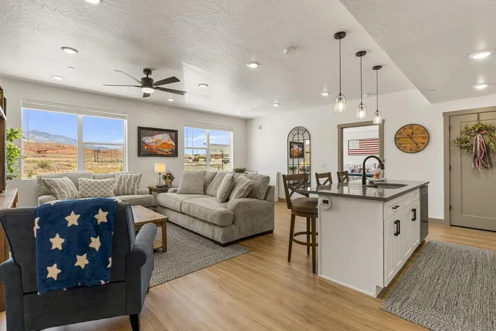 Holiday apartment for 6 people, with hot tub and pool - 1