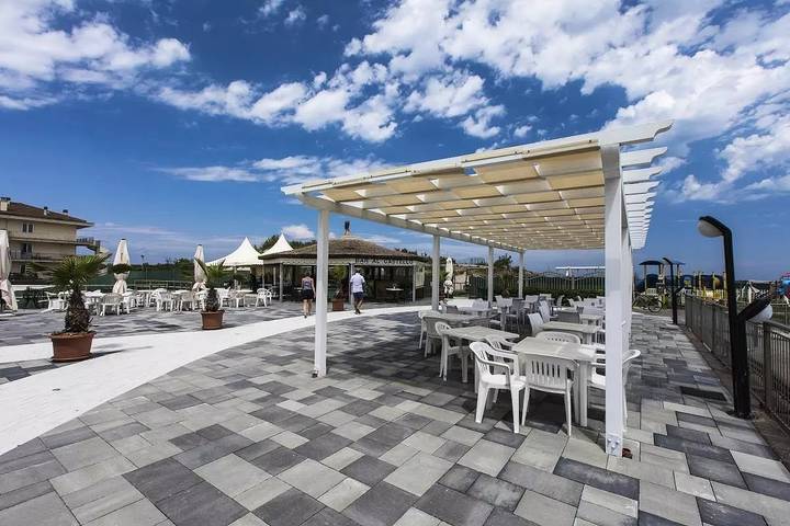 Camping für 4 Personen, mit Terrasse und Pool in Chioggia - 2