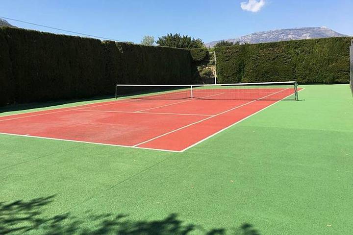 Villa avec piscine et sports à Polop in Polop, Costa Blanca