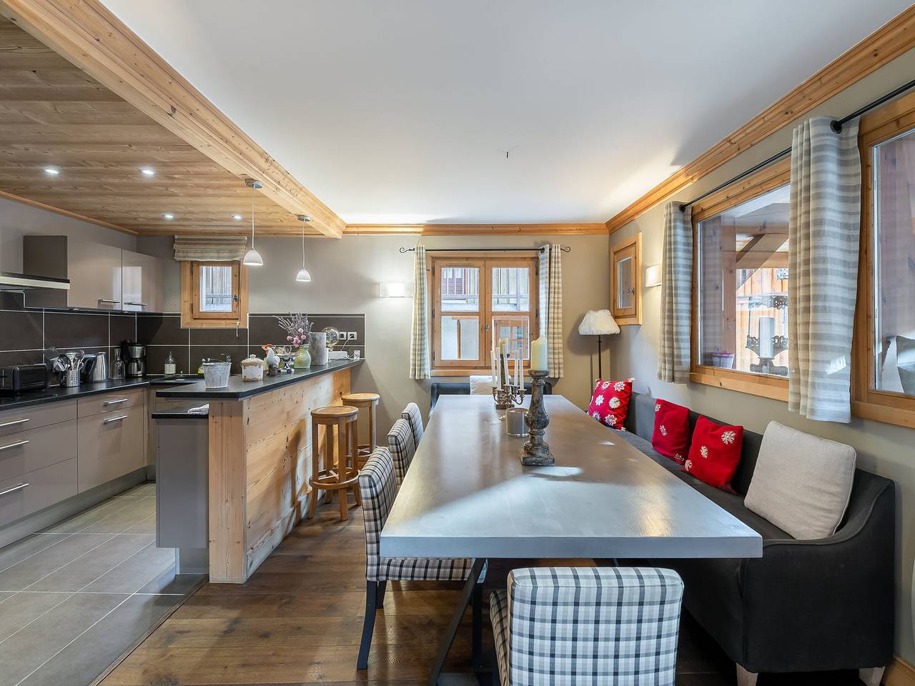 Chalet cosy au centre de Courchevel Le Praz avec sauna, terrasse et parking in Courchevel 1300 (Le Praz), Saint-Bon-Tarentaise