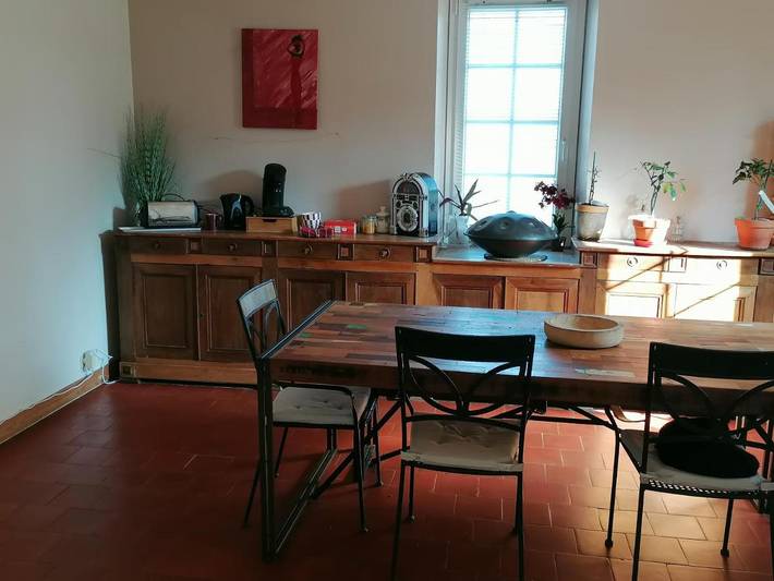 Location de vacances pour 3 personnes, avec piscine et terrasse ainsi que jardin et jacuzzi, animaux acceptés à Cachen - 2