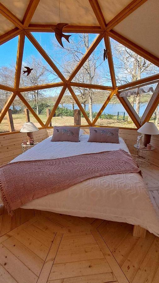 Camping pour 2 personnes, avec Terrasse et Jardin ainsi que Vue sur le lac et Vue