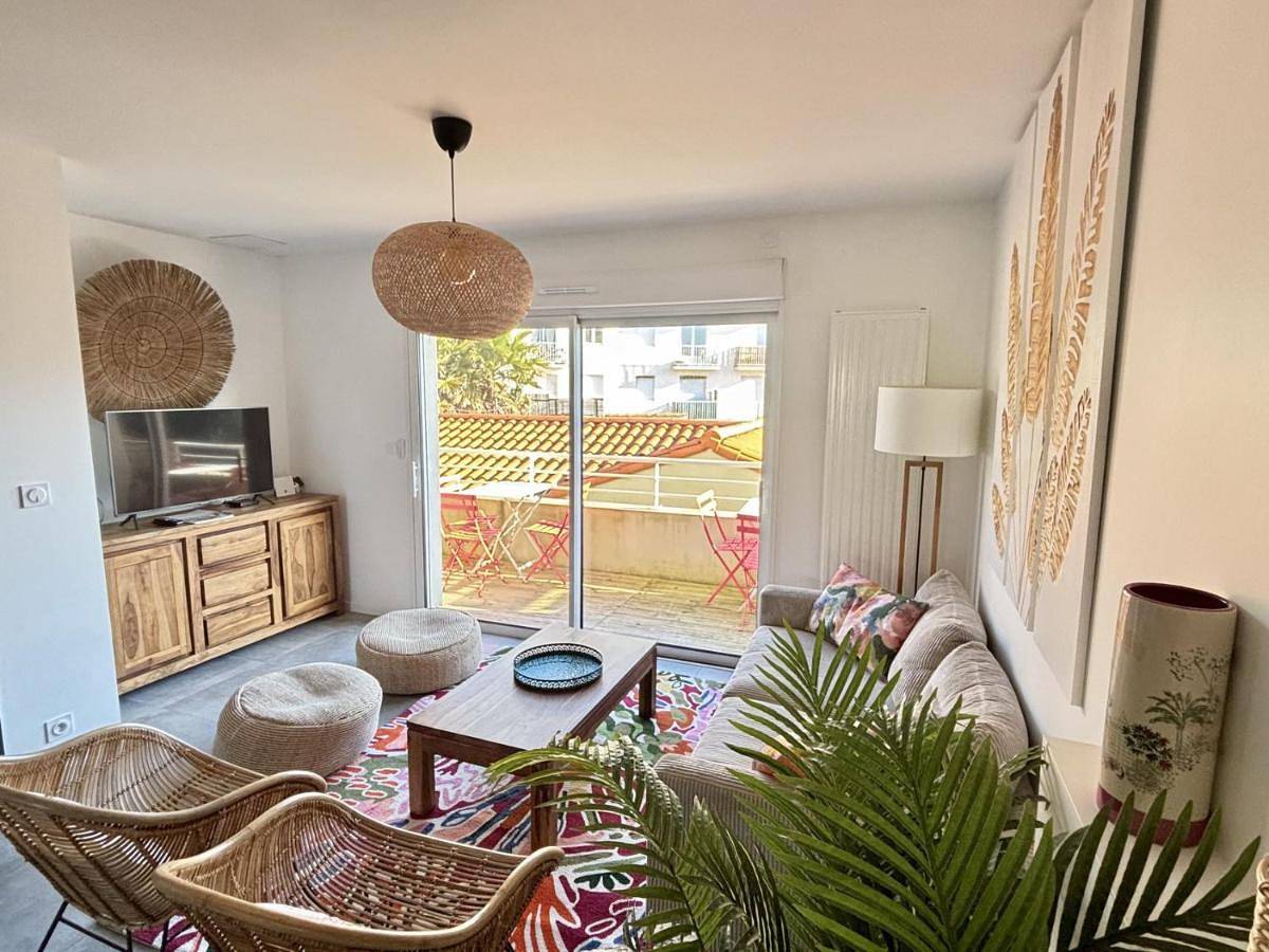 .La Villa Sablaise. Maison avec place de parking au coeur du quartier Arago in Les Sables-d'Olonne, Vendée