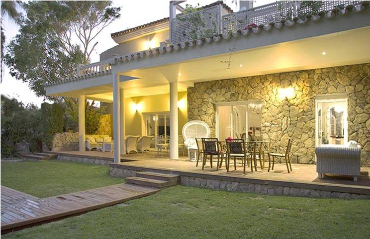 Chalet para 14 personas, con Balcón y Jacuzzi además de Terraza y Jardín en El Puerto de Santa María
