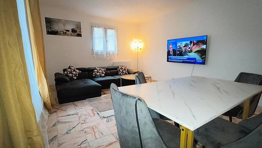 Location de vacances pour 6 personnes, avec jardin à Montmagny