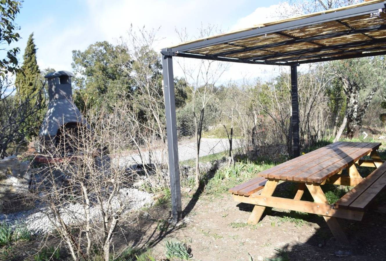 Gezellig huis in Les Vans, bergzicht in Les Vans, Cevennen