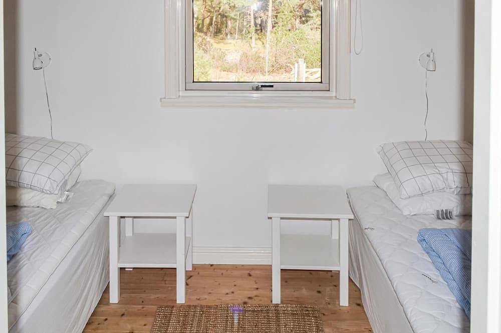 Gorgeous home in Borrby with Wifi in Österlen