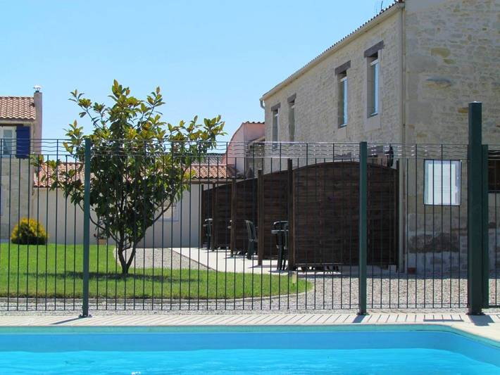 Gîte pour 5 personnes, avec piscine et jardin à Sainte-Soulle - 4