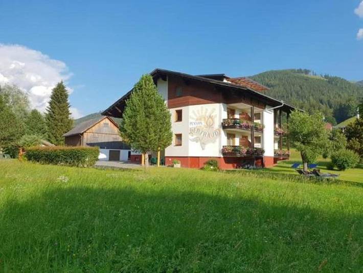 BnB für 2 Personen, mit Ausblick und Garten, kinderfreundlich in Bad Kleinkirchheim