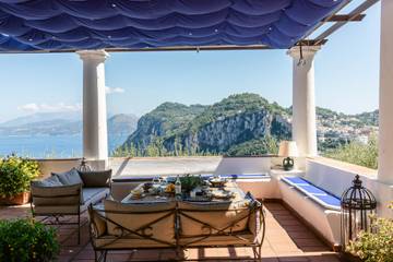 Villa für 10 Personen, mit Garten und Balkon sowie Ausblick in Capri