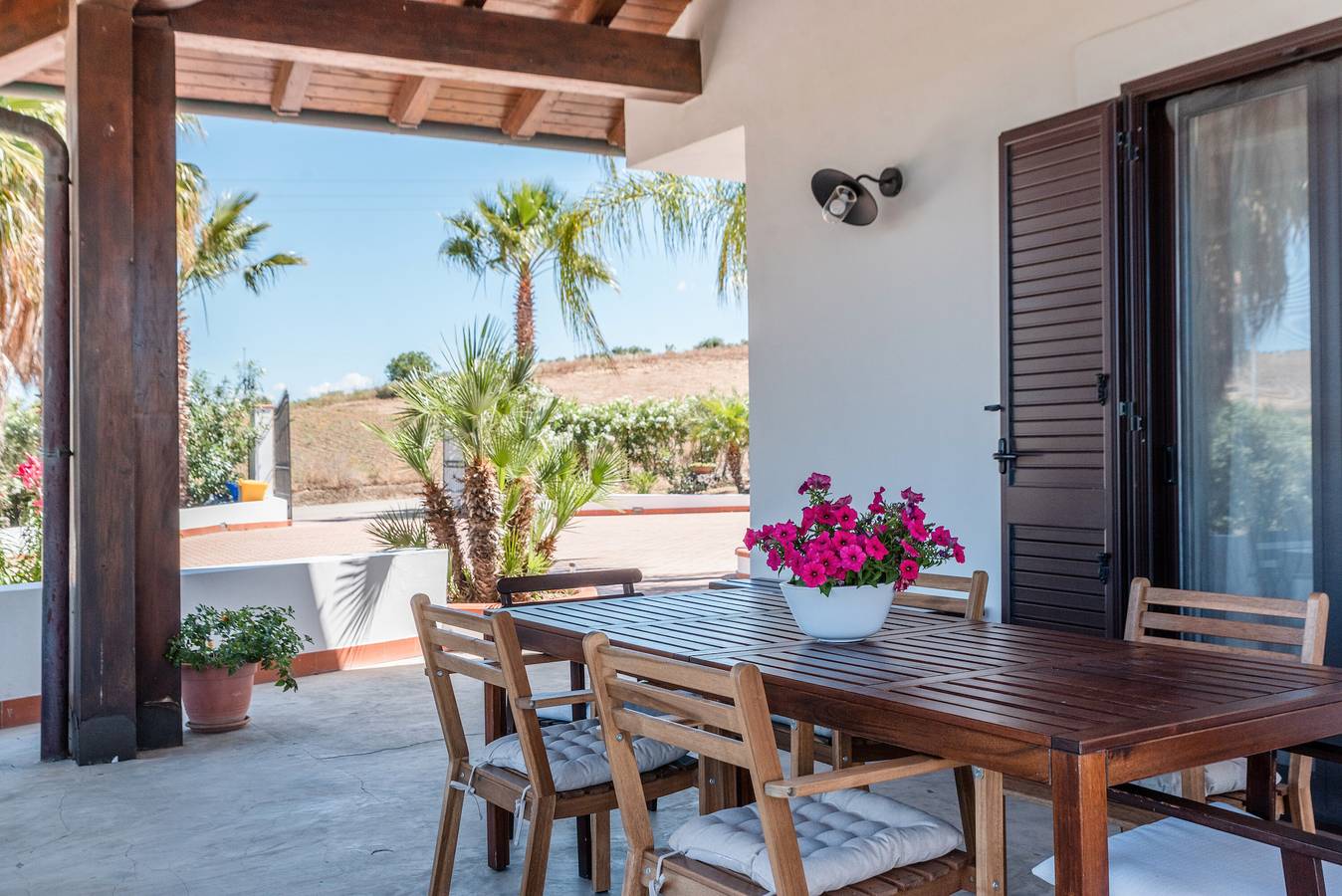 Appartamento intero, Appartamento 'Con Veranda E Cucina' con vista sulle montagne, Wi-Fi e aria condizionata in Montallegro, Provincia di Agrigento