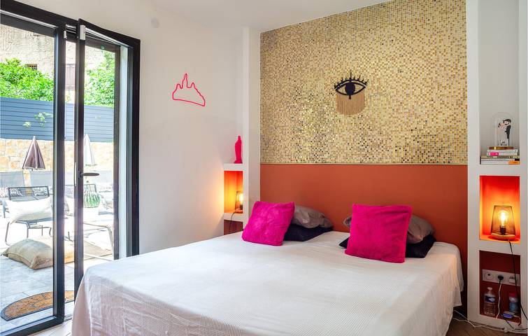 Appartement confortable : Carport, AC, Piscine, Cheminée, Internet, 600m du centre ville de Gémenos in Gémenos, Côte méditerranéenne (France)