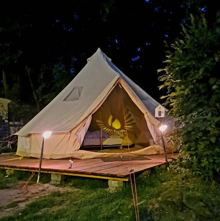 Zelt für 2 Personen, mit Terrasse und Garten sowie Ausblick in Oberhausen