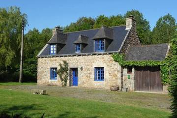 Gîte pour 8 personnes, avec terrasse et jardin, animaux acceptés à Plaine-Haute