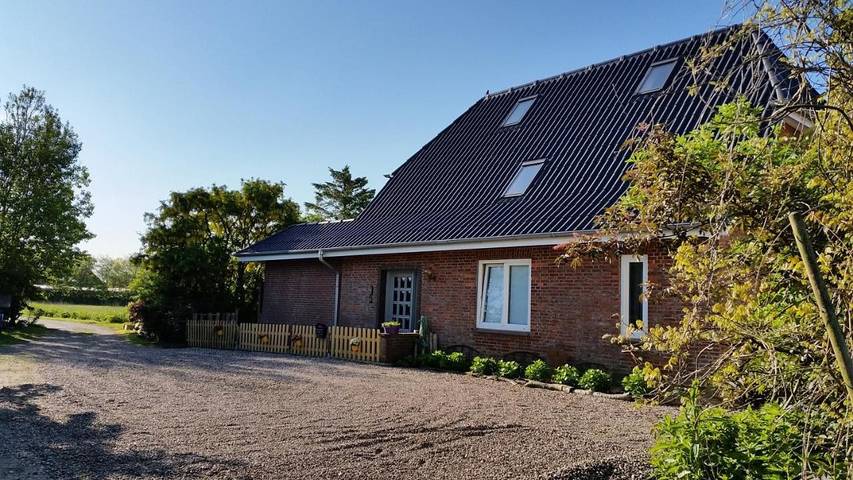 Ferienhaus für 4 Personen, mit Terrasse und Garten sowie Ausblick