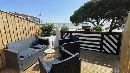 Gîte pour 4 personnes, avec terrasse et vue dans Plage De La Jetee Andernos Les Bains