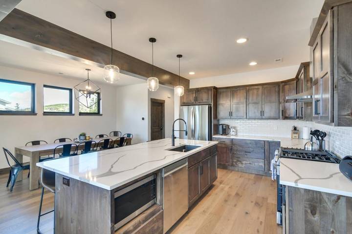 Location de vacances pour 14 personnes, avec jacuzzi à Granby - 2