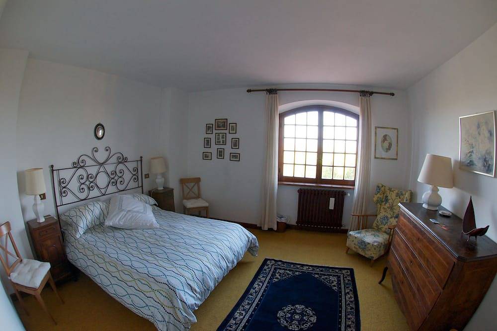 Villa with swimming pool in Rome in Rome, Rome Province