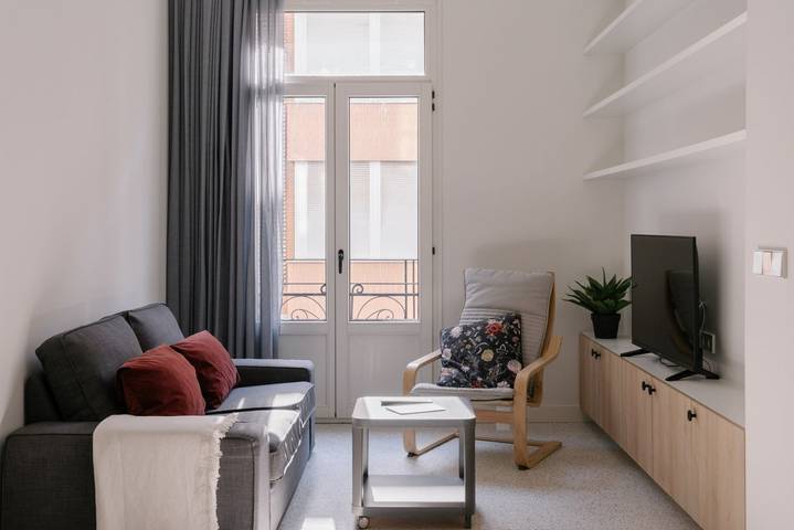Ferienwohnung für 4 Personen, mit Balkon/Terrasse in Valencia - 2