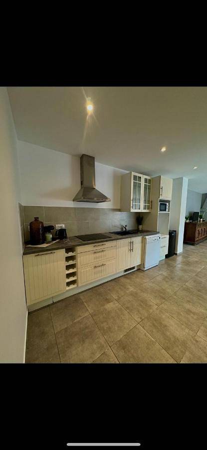 Gîte pour 4 personnes, avec balcon à Pommeuse - 2