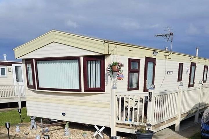 Chalet for 7 people, with balcony, child-friendly in Chapel St. Leonards
