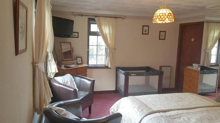 Holiday letting for 3 people, with Terrace and Garden in Tavistock