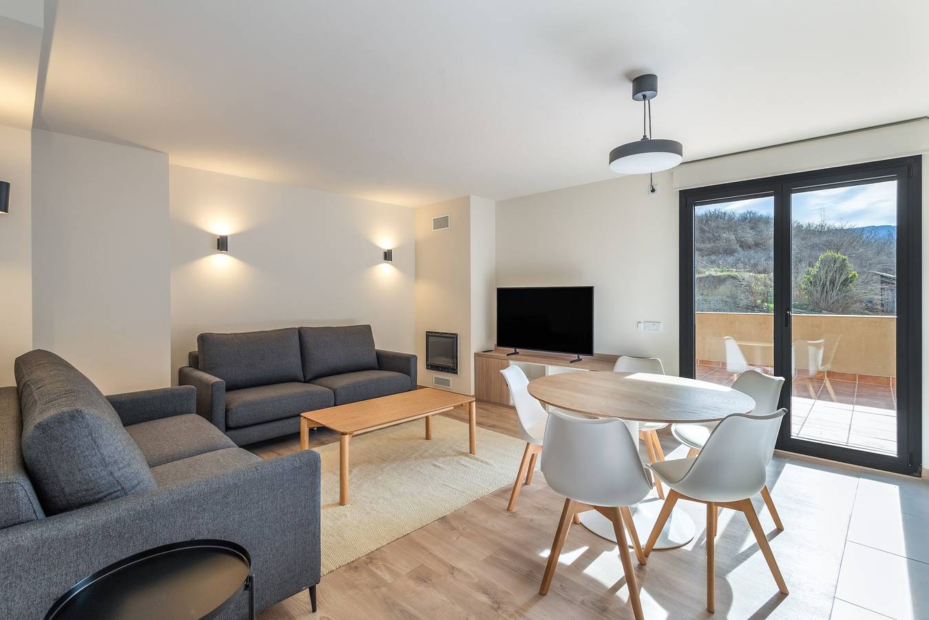 Appartement à l'hôtel 'Be1960 2' avec vue montagne, Wi-Fi et climatisation in Bagà, Pyrénées catalanes