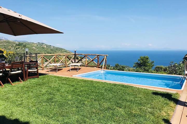 Villa Del Saraceno in Termini Napoli, Massa Lubrense