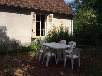 Gîte pour 4 personnes, avec jardin à Cour-Cheverny