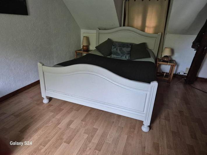 Location de vacances pour 9 personnes, avec terrasse et jacuzzi à Pierrefitte-sur-Sauldre