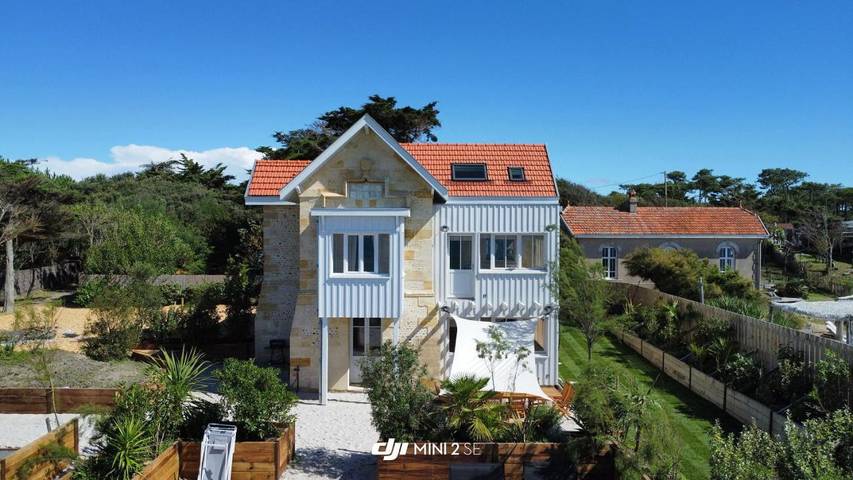 Location de vacances pour 8 personnes, avec jardin et vue dans Plage de l'Amélie - 2