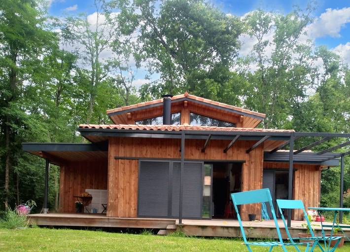 Location de vacances pour 7 personnes, avec terrasse à Saint-Selve