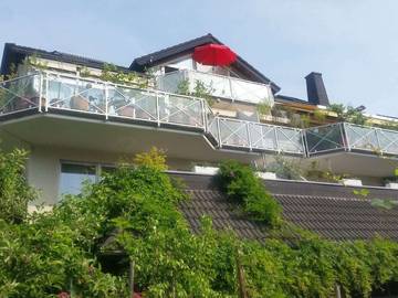 Ferienhaus für 4 Personen, mit Garten und Whirlpool sowie Balkon im Ahrtal