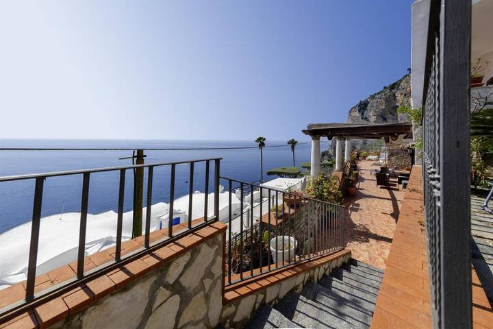 Maison d’hôte pour 2 personnes, avec Balcon et Terrasse ainsi que Jardin et Vue à Capri - 2