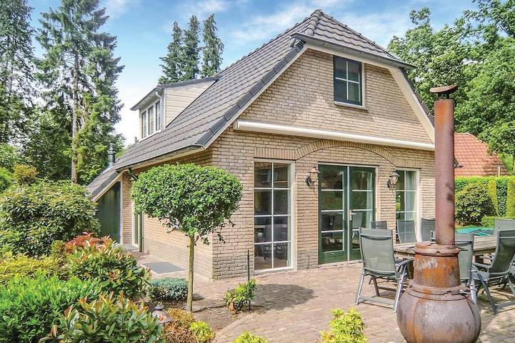 Holiday home for 12 people, with terrace and sauna as well as garden, with pets - 1