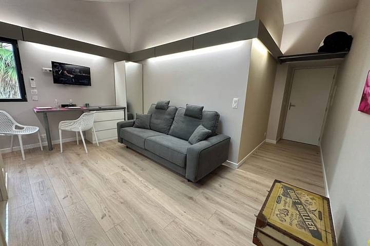 Appartement entier, L'Esquisse en Rose in Milhaud, Région de Nîmes