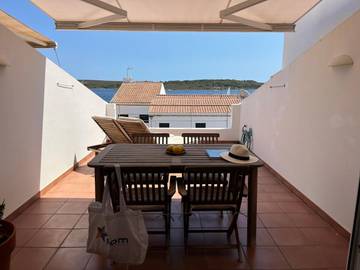 Gîte pour 2 personnes, avec balcon et vue à Fornells