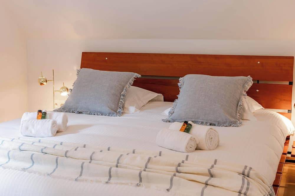 Stylish Guest Rooms - Free Bikes, Terrace, Parking in Brujas, Provincia de Flandes Occidental