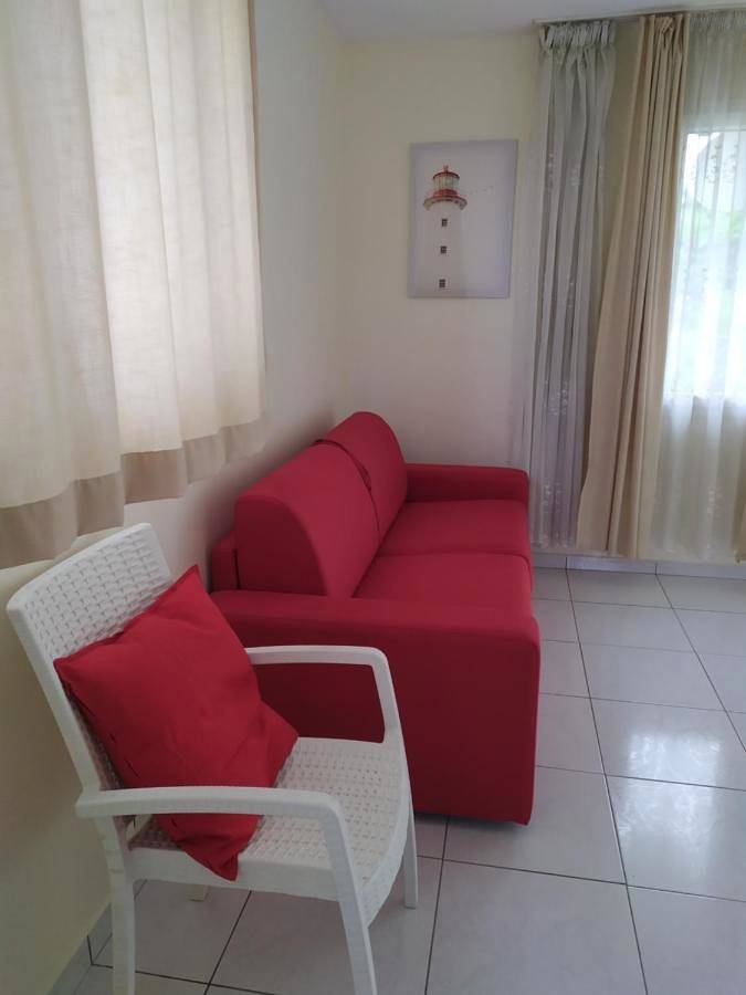 Appartement entier, Apartment - Ground Floor in Aulnay-sous-Bois, Seine-Saint-Denis