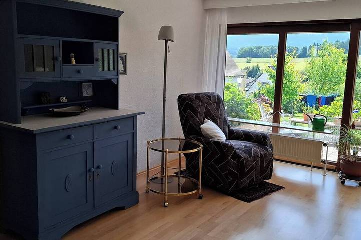 Ganze Wohnung, Große Ferienwohnung mit Terrasse am Eingang zum Nordschwarzwald. Ruhige Wohnlage in Gaggenau, Nordschwarzwald