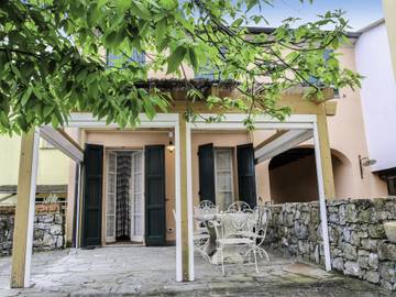Gîte pour 5 personnes, avec jardin à Pignone