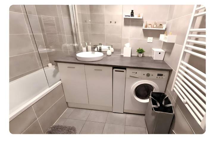 Gîte pour 4 personnes, avec jardin à Ornex - 4