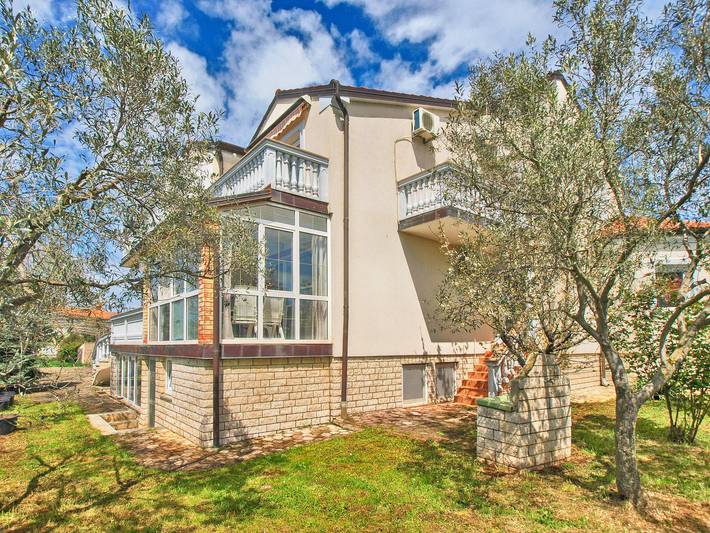 Ferienwohnung für 4 Personen, mit Terrasse in Fazana - 2