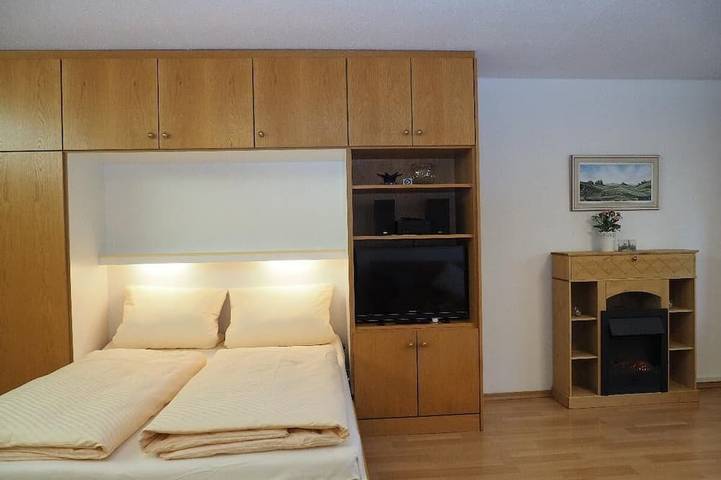 Ganze Wohnung, Gemütliches 1-Zimmer-Appartement mit Südbalkon in Lohberg, Ostbayern