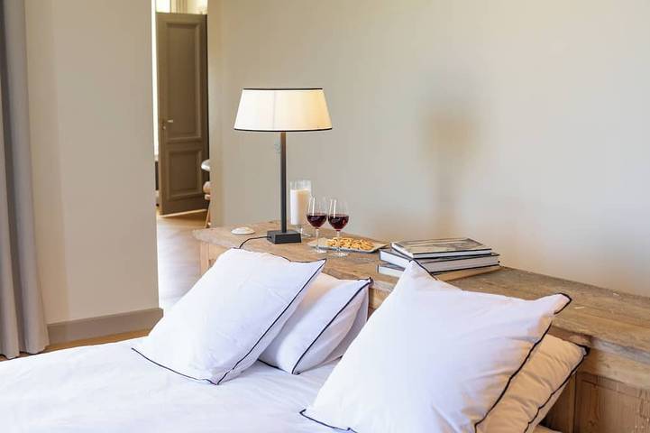 Location de vacances pour 17 personnes, avec sauna ainsi que jardin et terrasse à Soussans - 4