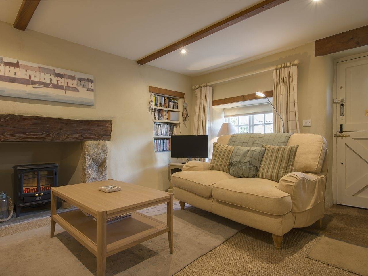 Cherry Tree Cottage in Newton and Noss, South Devon
