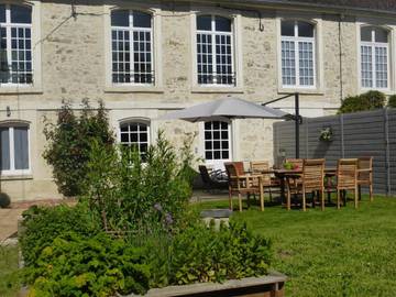 Gîte pour 6 personnes, avec jardin et jacuzzi, adapté aux familles dans Chaillevois